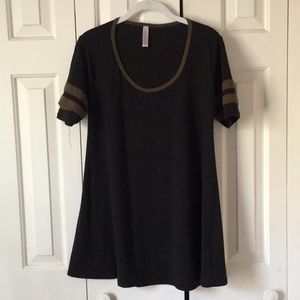 LuLaRoe Perfect T